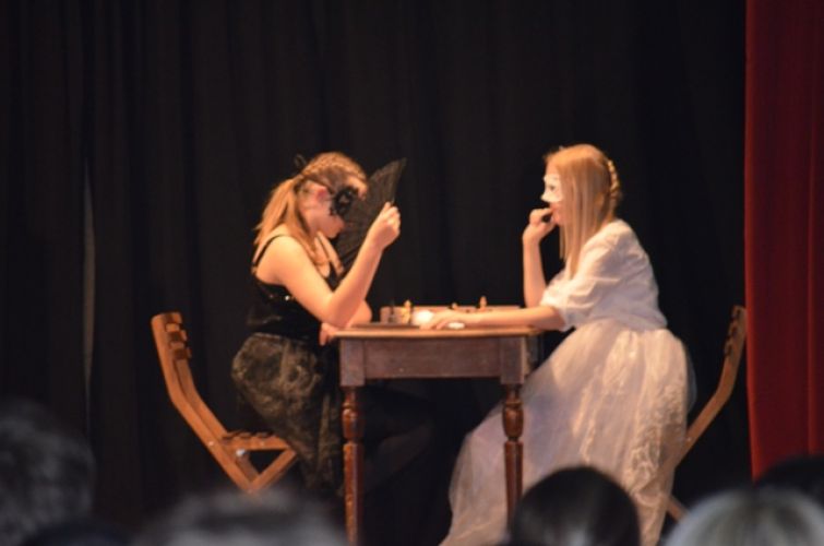 AliceAuffuehrung 1 2243.jpg