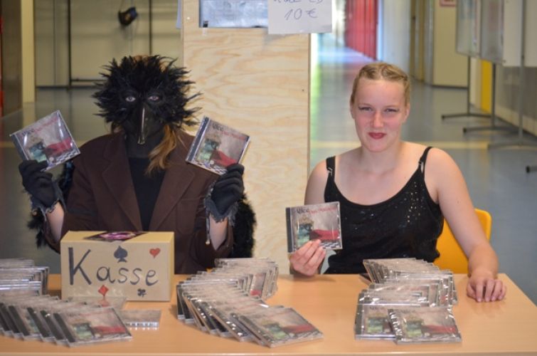 AliceAuffuehrung 1 250.jpg