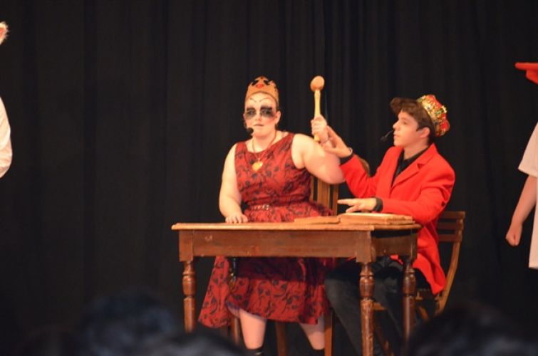 AliceAuffuehrung 1 2231.jpg